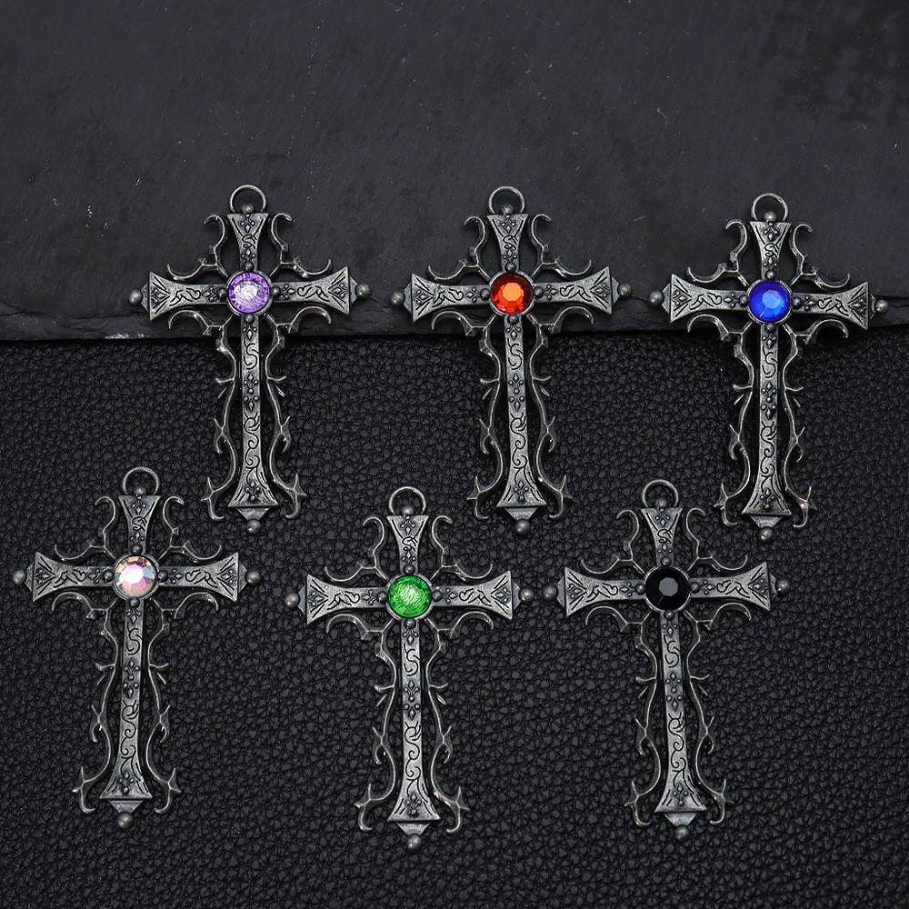 Street Fashion Necklace - 2 sztuki retro punkowych zawieszek krzyży