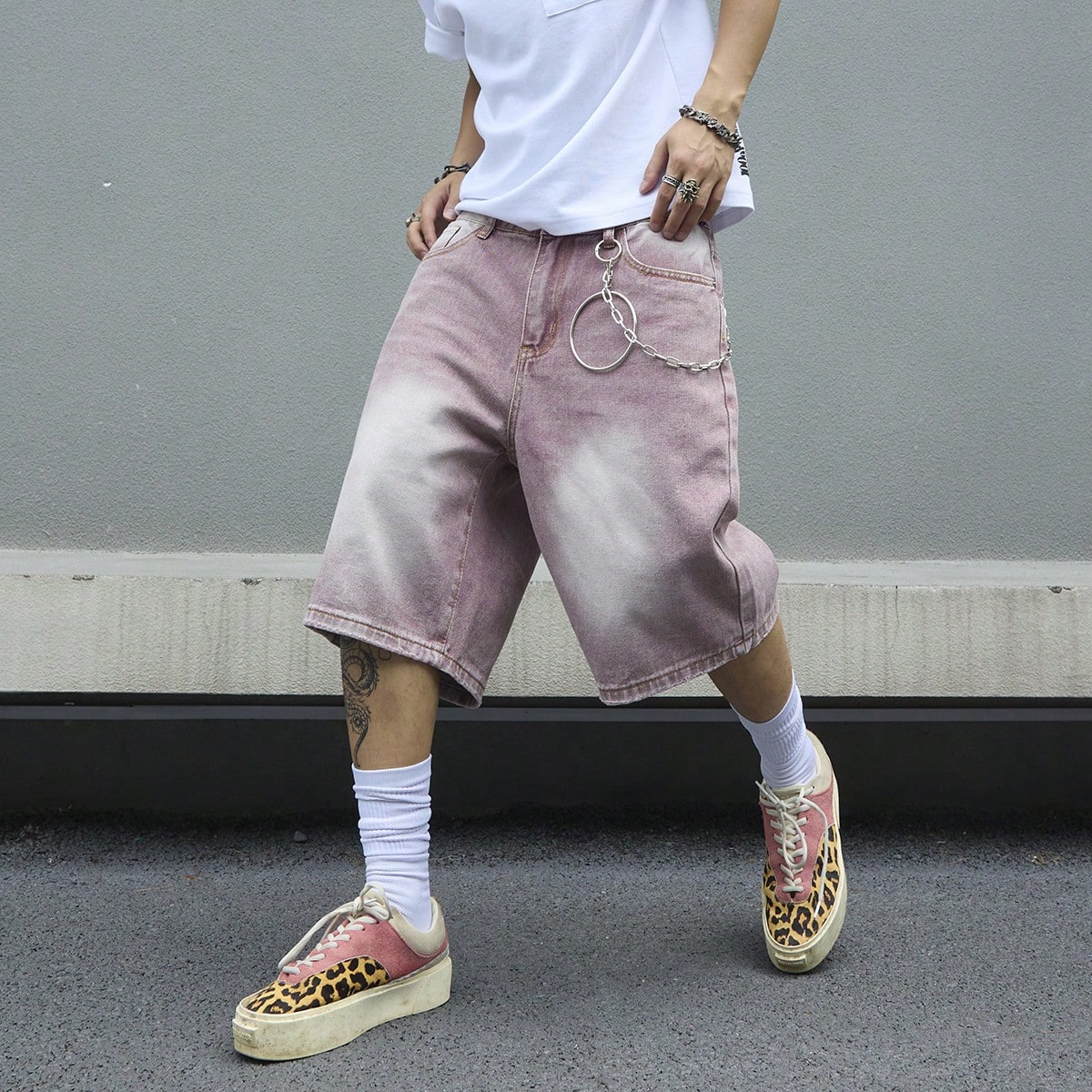 Street Fashion Baggy - Męskie różowe dżinsowe szorty z gradientem,
