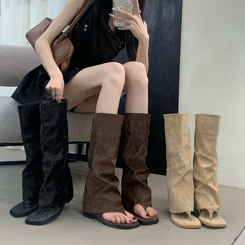 Street Fashion Korean - Wydrążone Botki Damskie z Aksamitnym Wykończeniem,