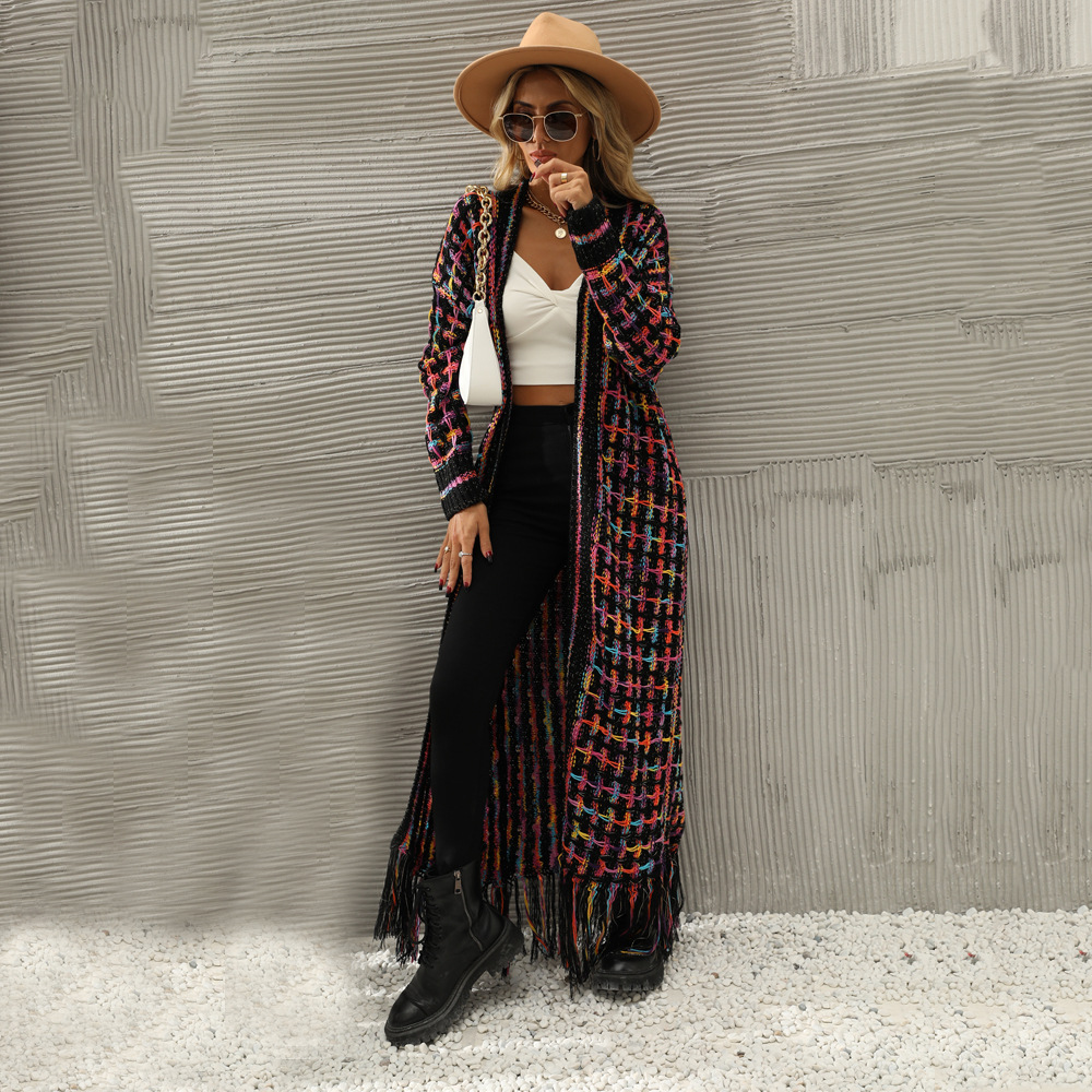 Długi kardigan z frędzlami w d – Street Fashion Winter 2026 recenzja i cena