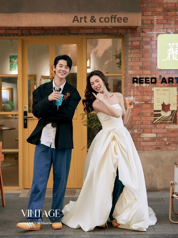 Modne koreańskie dżinsowe stro – Street Fashion Korean recenzja i cena