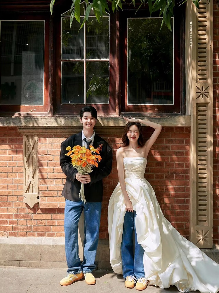 Modne koreańskie dżinsowe stro – Street Fashion Korean recenzja i cena