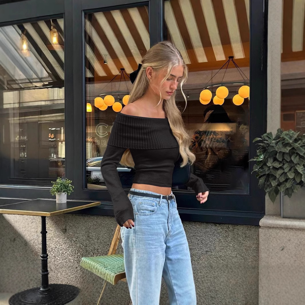 Moda uliczna: top z odkrytymi  – Street Fashion Winter 2026 recenzja i cena